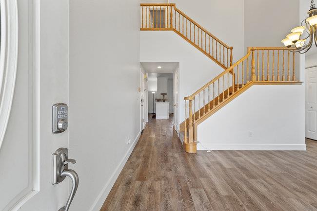 Detail Gallery Image 9 of 67 For 1650 Mimosa St, Hollister,  CA 95023 - 5 Beds | 3 Baths