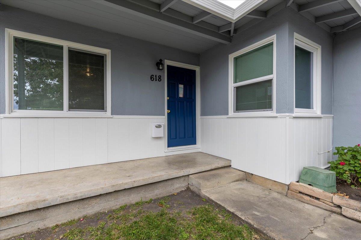 Detail Gallery Image 4 of 23 For 618 N Bayview Ave, Sunnyvale,  CA 94085 - 3 Beds | 1 Baths