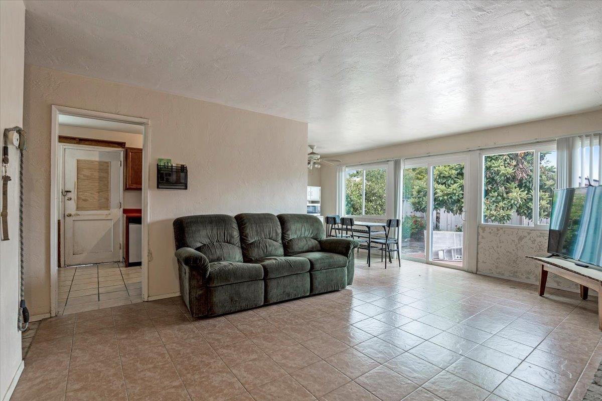 Detail Gallery Image 5 of 23 For 618 N Bayview Ave, Sunnyvale,  CA 94085 - 3 Beds | 1 Baths