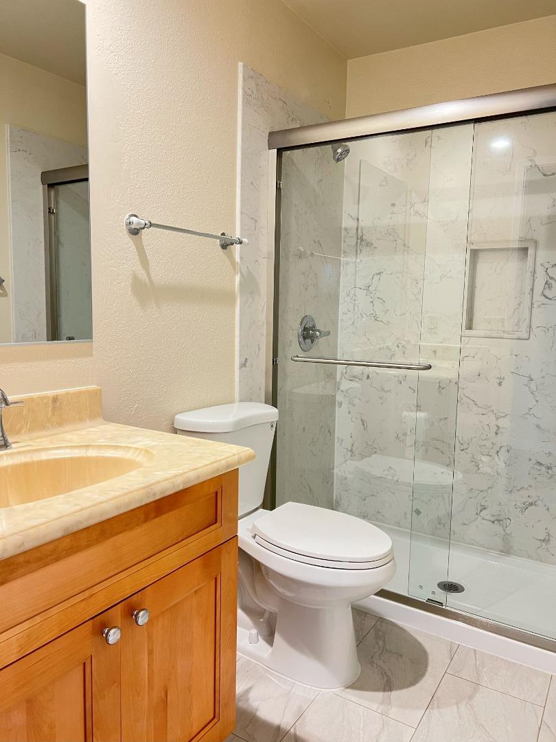 Detail Gallery Image 11 of 22 For 18652 Eisenhower St, Salinas,  CA 93906 - 4 Beds | 2 Baths
