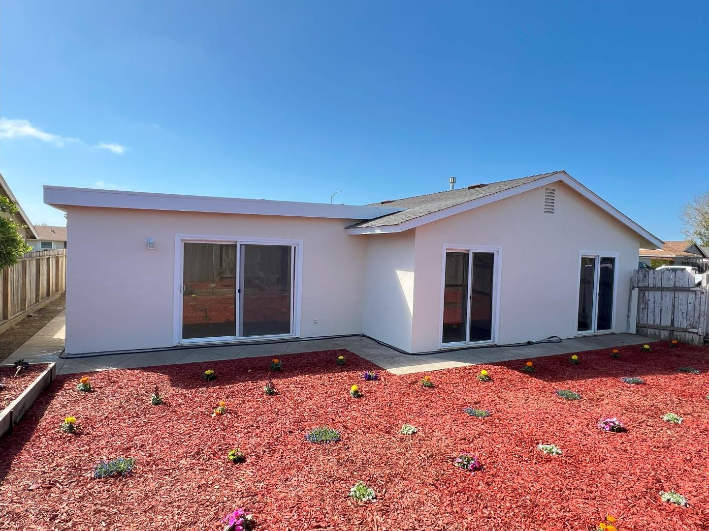 Detail Gallery Image 21 of 22 For 18652 Eisenhower St, Salinas,  CA 93906 - 4 Beds | 2 Baths