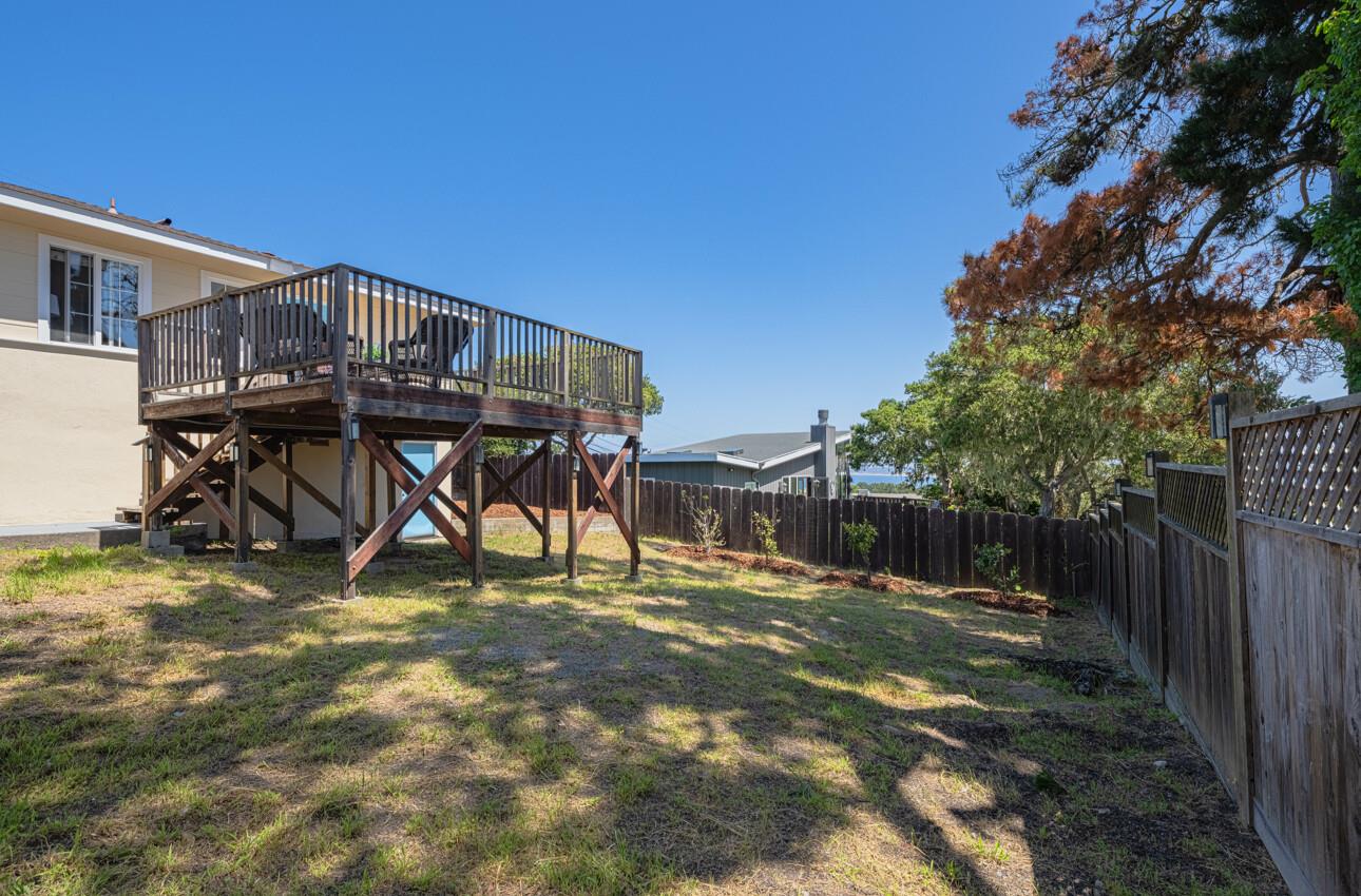 Detail Gallery Image 42 of 45 For 189 via Gayuba, Monterey,  CA 93940 - 2 Beds | 1 Baths