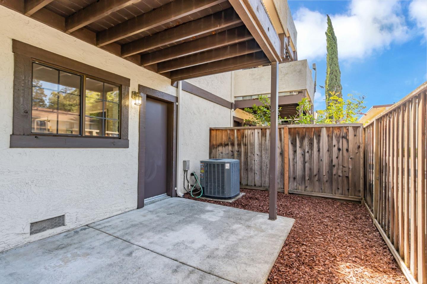 Detail Gallery Image 2 of 31 For 115 Dot Ave, Campbell,  CA 95008 - 2 Beds | 2/1 Baths