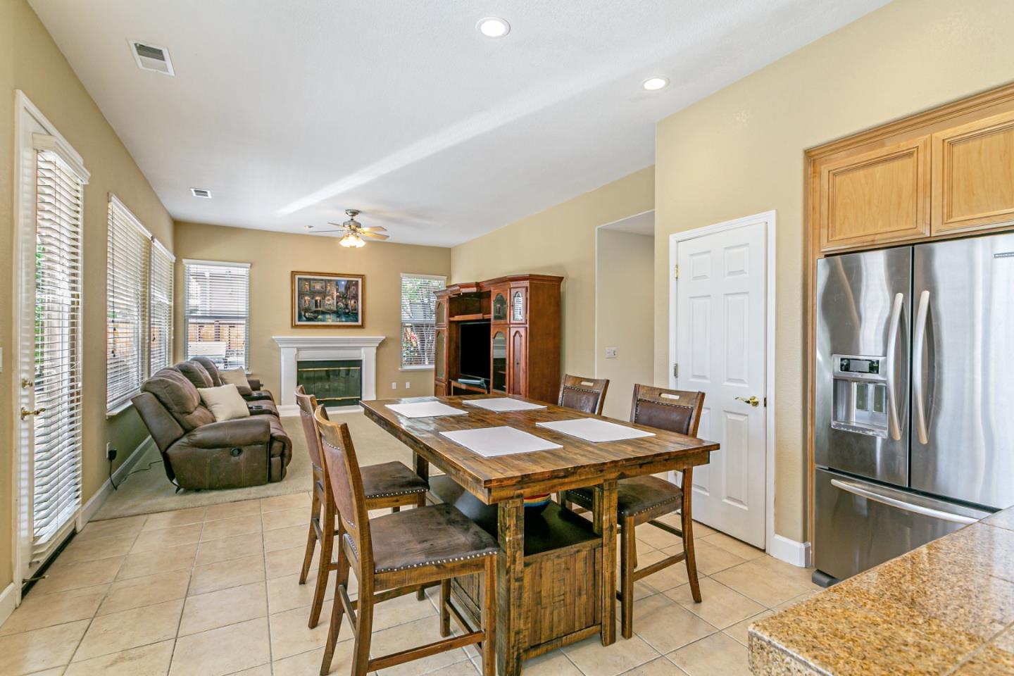Detail Gallery Image 16 of 54 For 18345 Serra Avenida, Morgan Hill,  CA 95037 - 4 Beds | 3/1 Baths