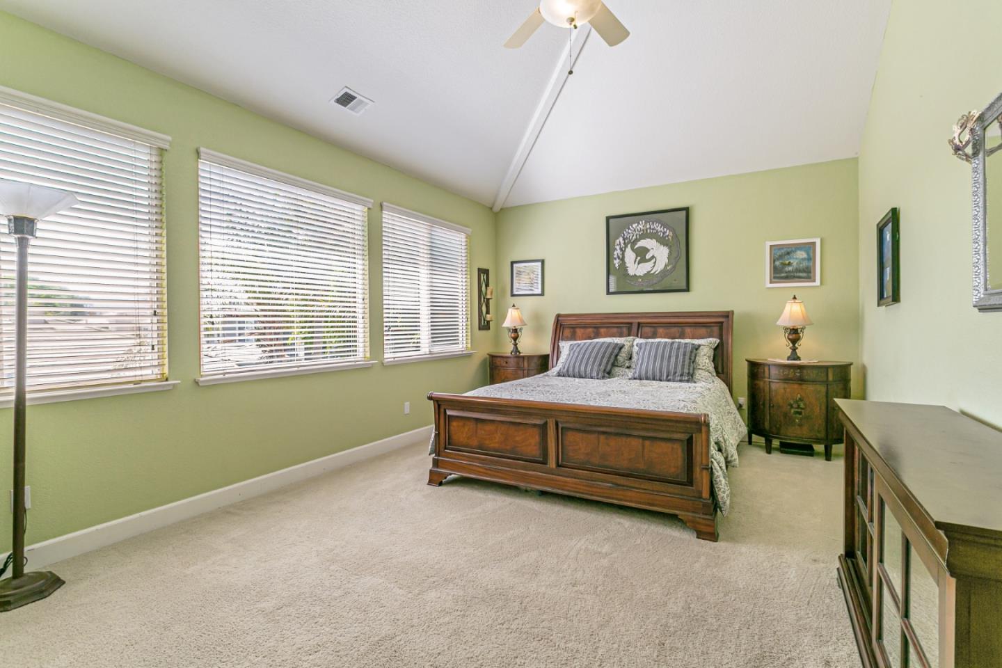 Detail Gallery Image 21 of 54 For 18345 Serra Avenida, Morgan Hill,  CA 95037 - 4 Beds | 3/1 Baths