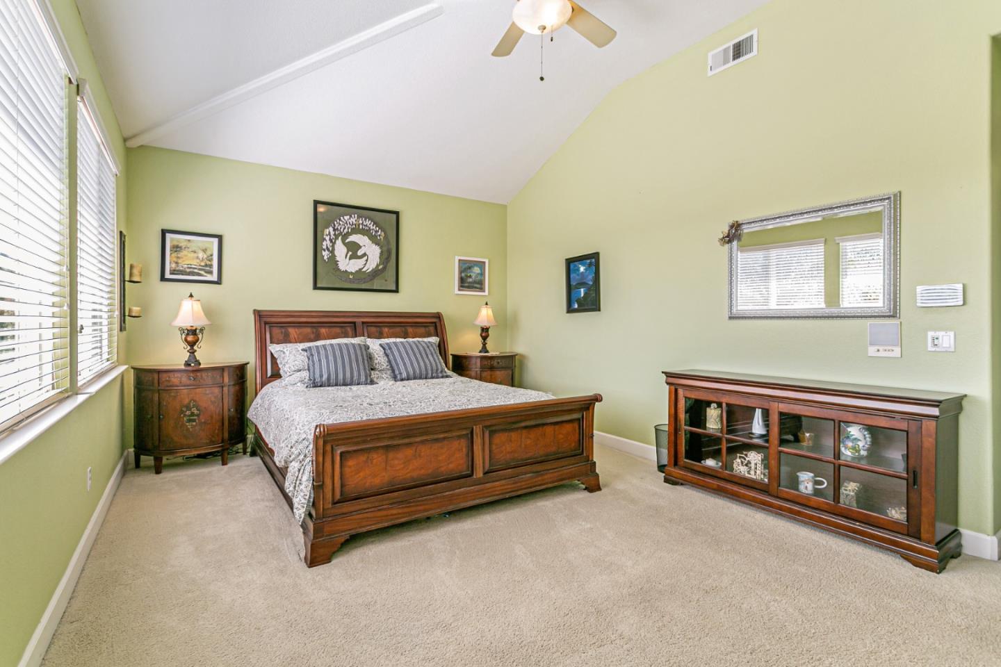 Detail Gallery Image 22 of 54 For 18345 Serra Avenida, Morgan Hill,  CA 95037 - 4 Beds | 3/1 Baths