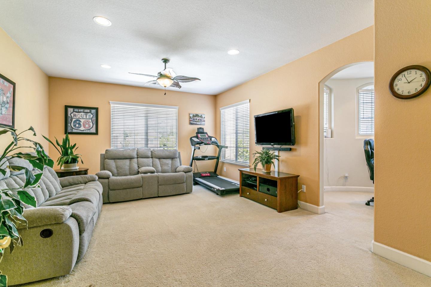 Detail Gallery Image 28 of 54 For 18345 Serra Avenida, Morgan Hill,  CA 95037 - 4 Beds | 3/1 Baths