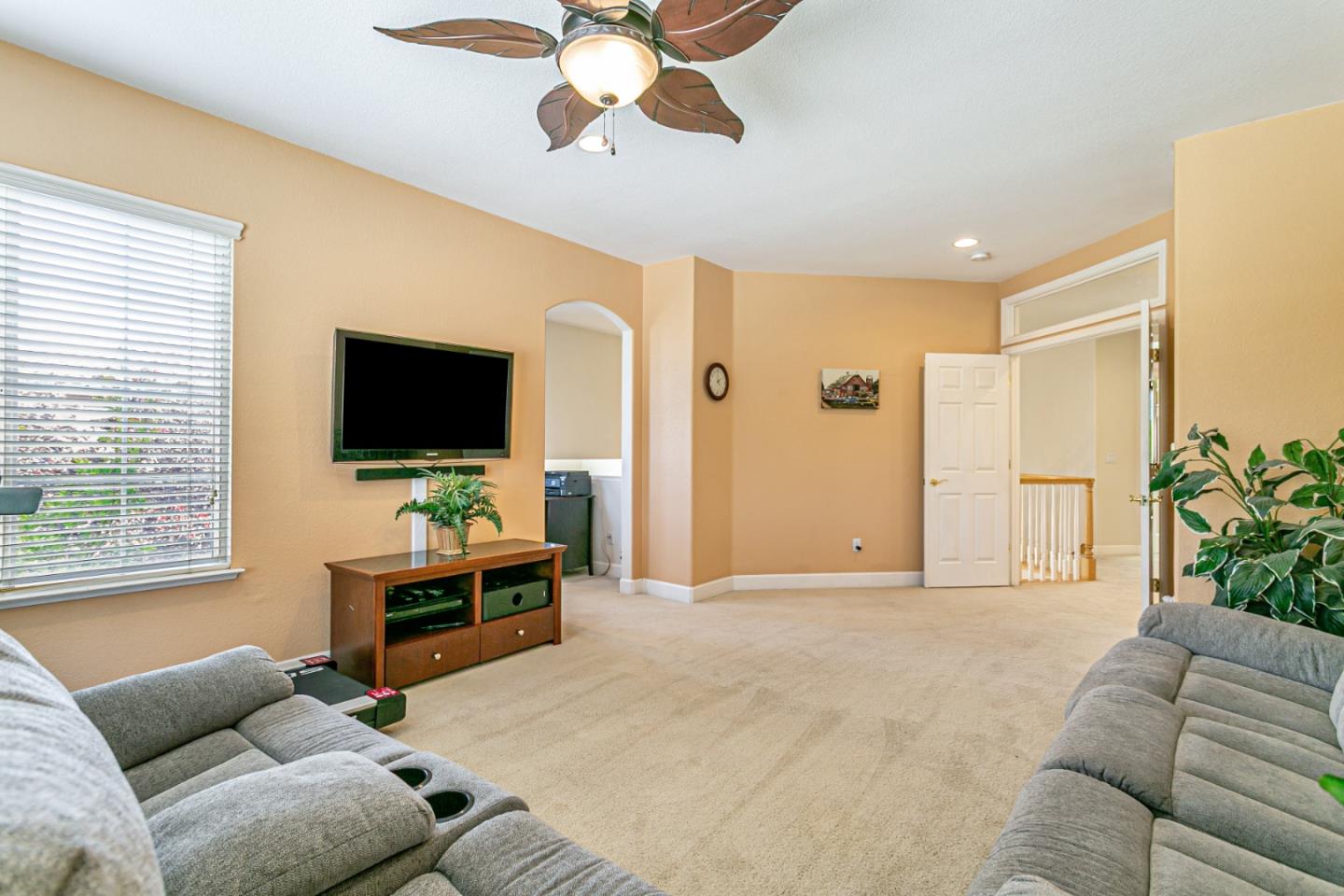 Detail Gallery Image 29 of 54 For 18345 Serra Avenida, Morgan Hill,  CA 95037 - 4 Beds | 3/1 Baths