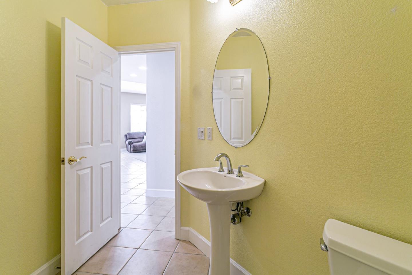 Detail Gallery Image 40 of 54 For 18345 Serra Avenida, Morgan Hill,  CA 95037 - 4 Beds | 3/1 Baths