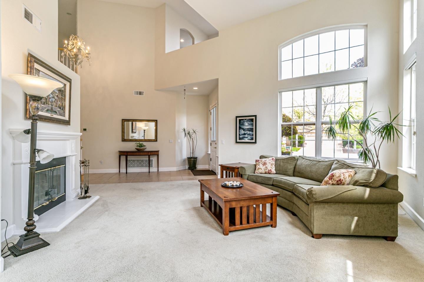 Detail Gallery Image 6 of 54 For 18345 Serra Avenida, Morgan Hill,  CA 95037 - 4 Beds | 3/1 Baths