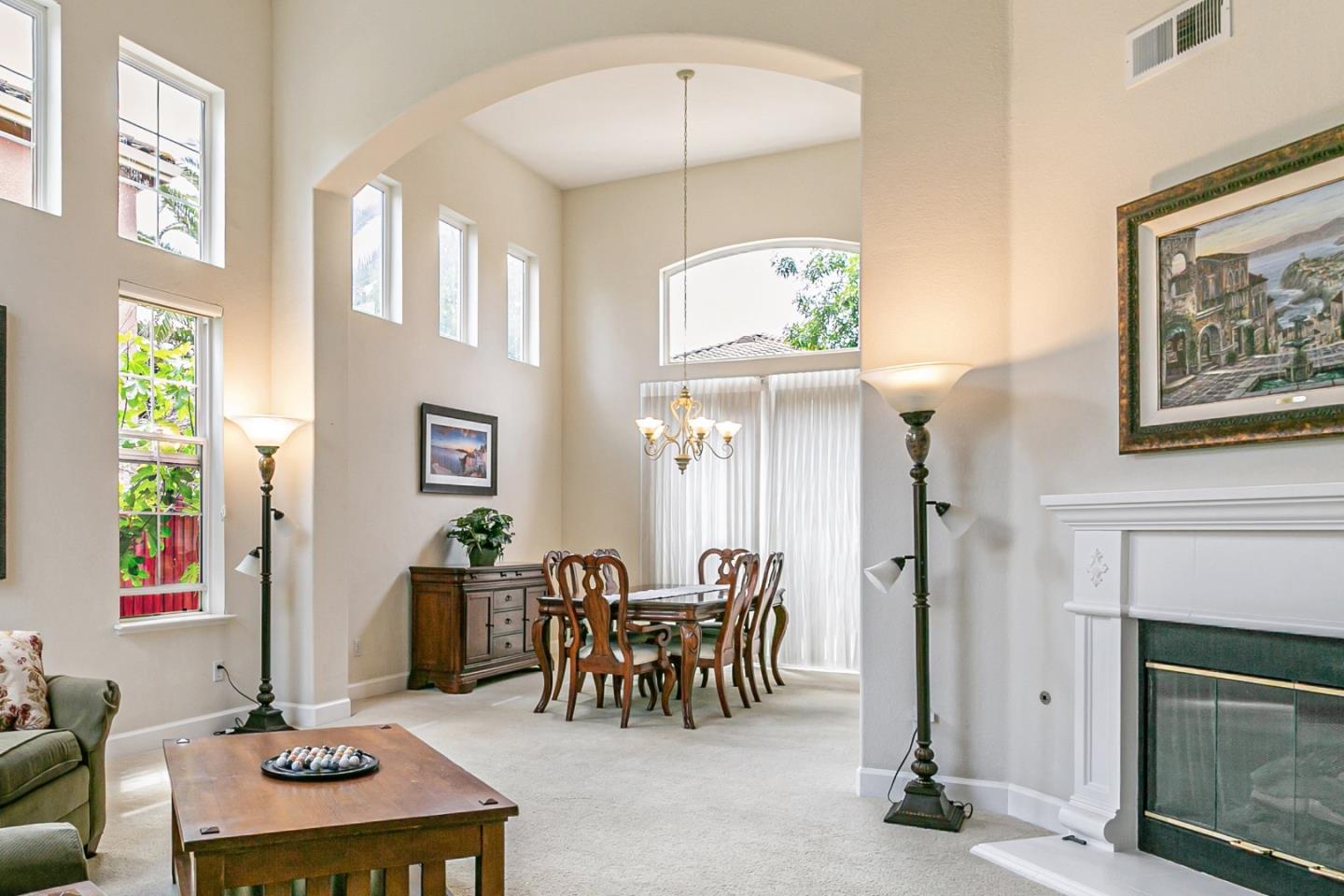 Detail Gallery Image 9 of 54 For 18345 Serra Avenida, Morgan Hill,  CA 95037 - 4 Beds | 3/1 Baths