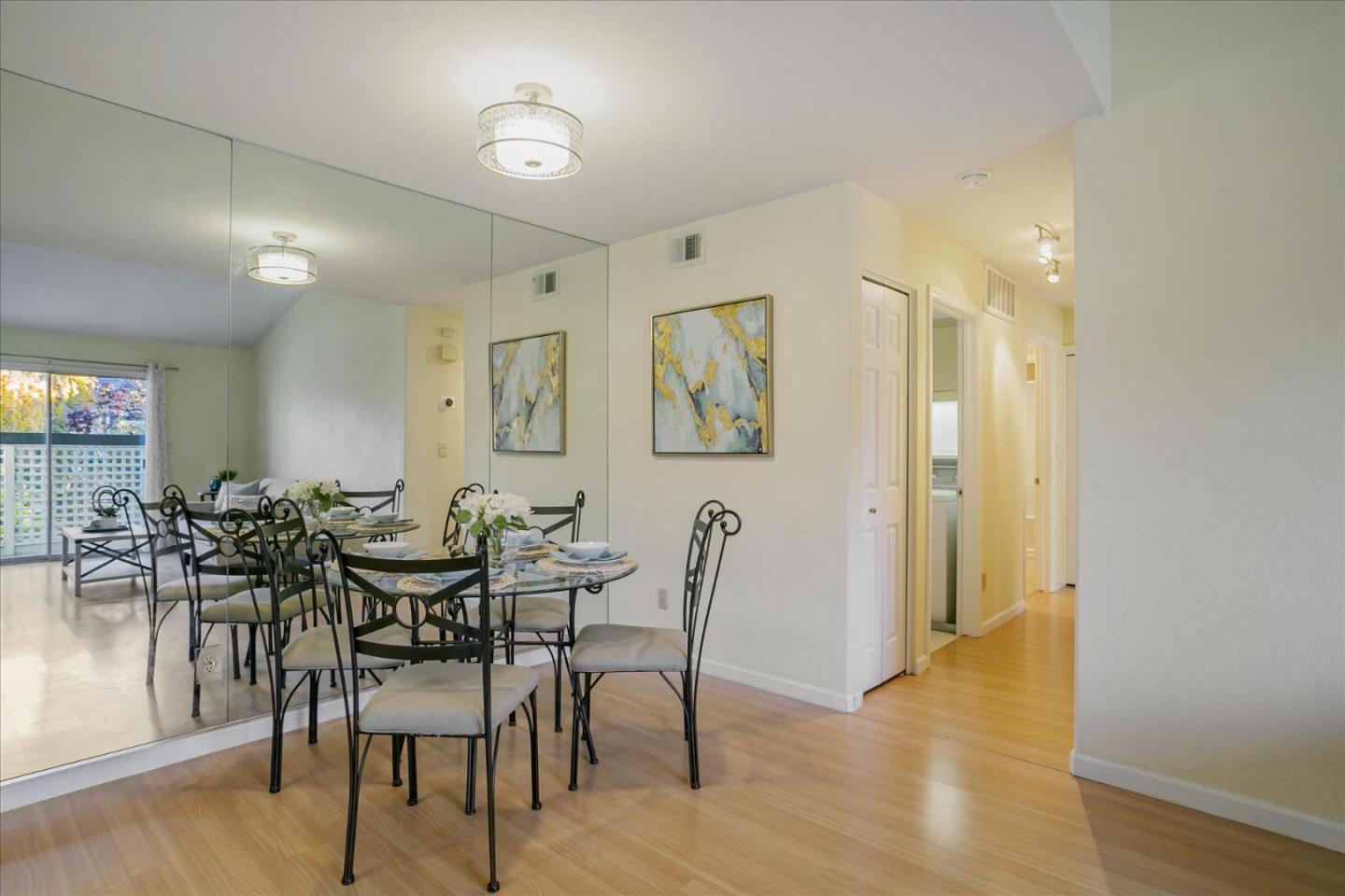 Detail Gallery Image 13 of 33 For 5973 Lake Almanor Dr, San Jose,  CA 95123 - 2 Beds | 1 Baths