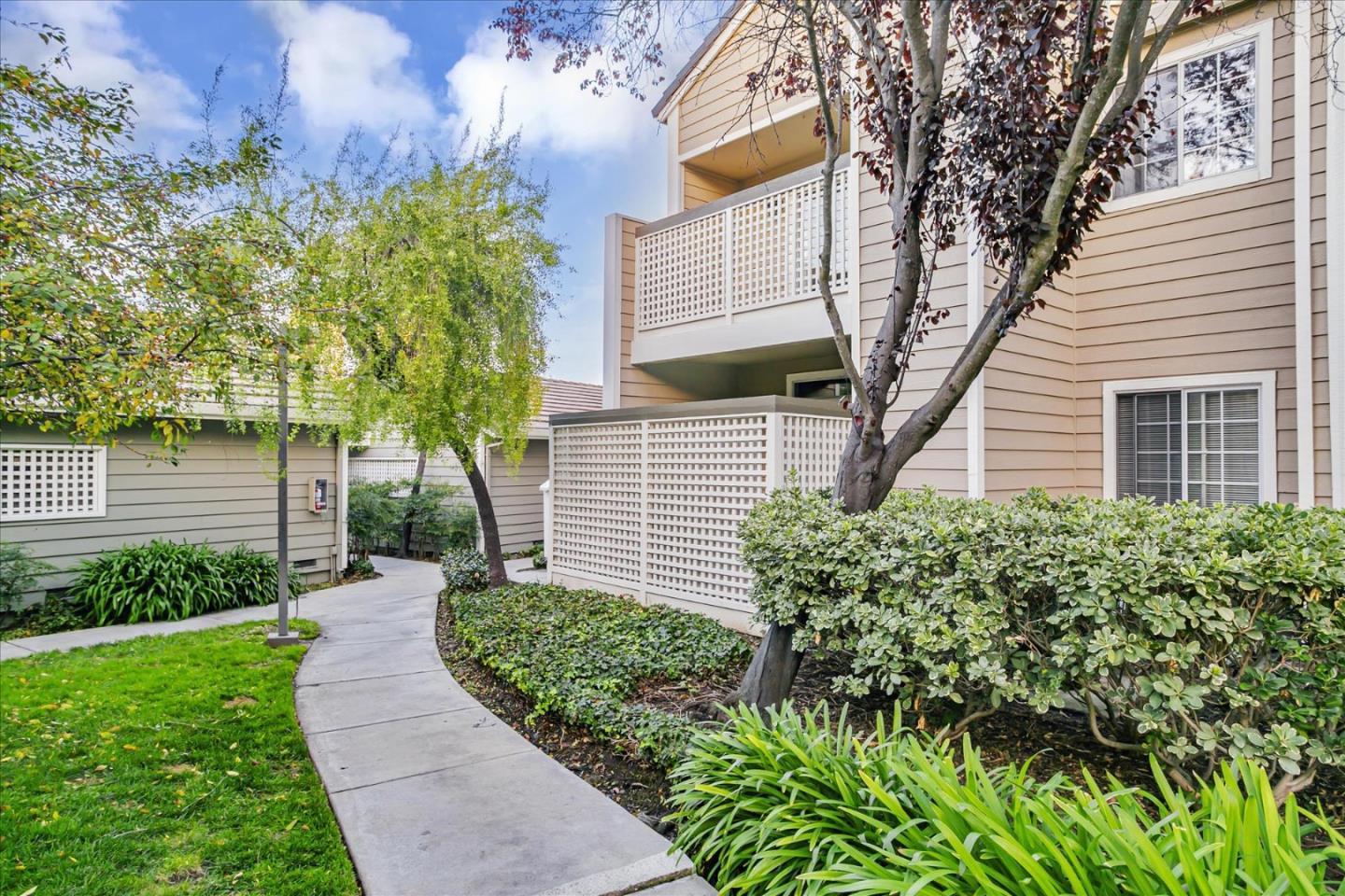Detail Gallery Image 27 of 33 For 5973 Lake Almanor Dr, San Jose,  CA 95123 - 2 Beds | 1 Baths