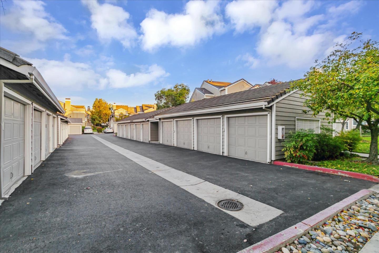 Detail Gallery Image 29 of 33 For 5973 Lake Almanor Dr, San Jose,  CA 95123 - 2 Beds | 1 Baths