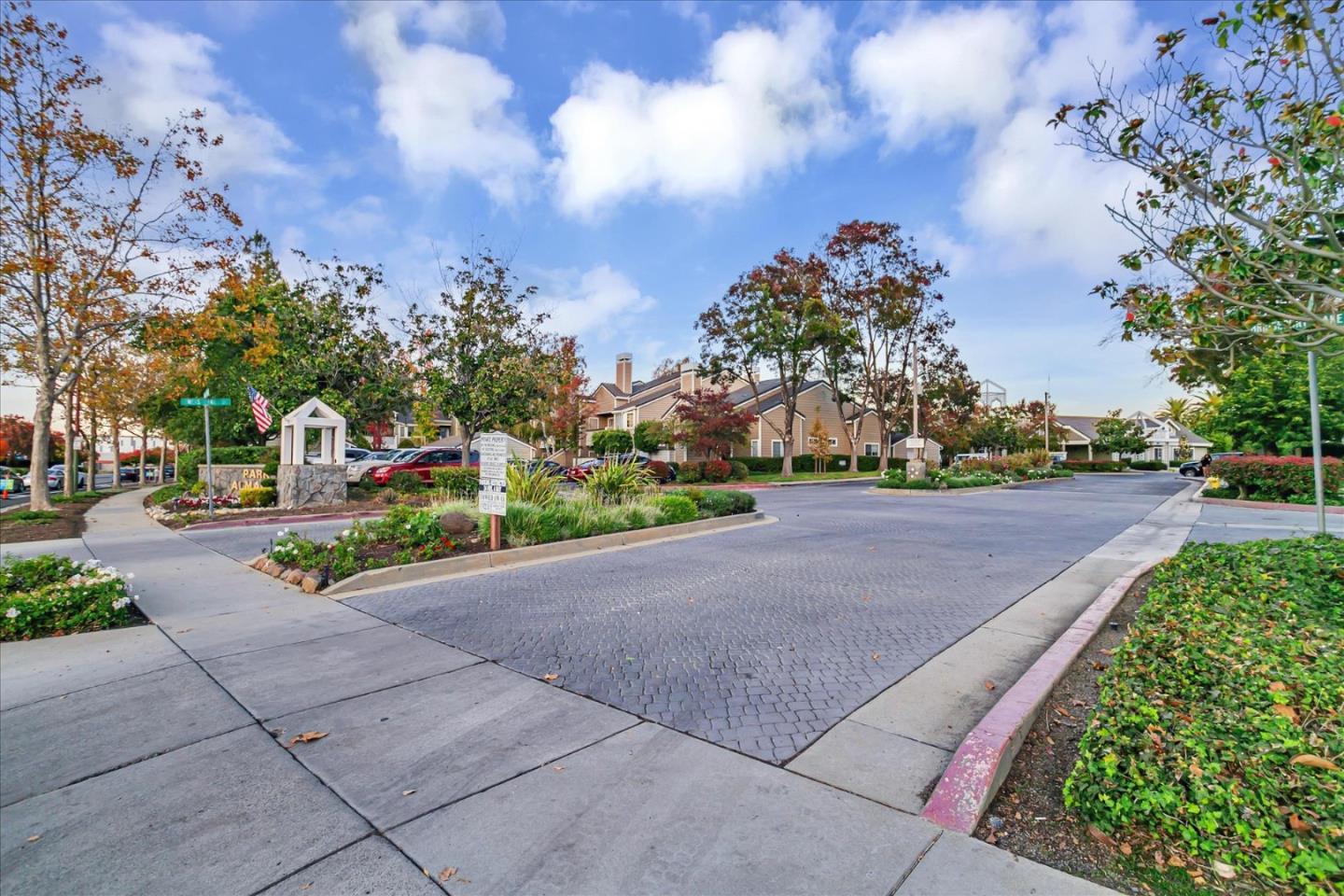 Detail Gallery Image 32 of 33 For 5973 Lake Almanor Dr, San Jose,  CA 95123 - 2 Beds | 1 Baths