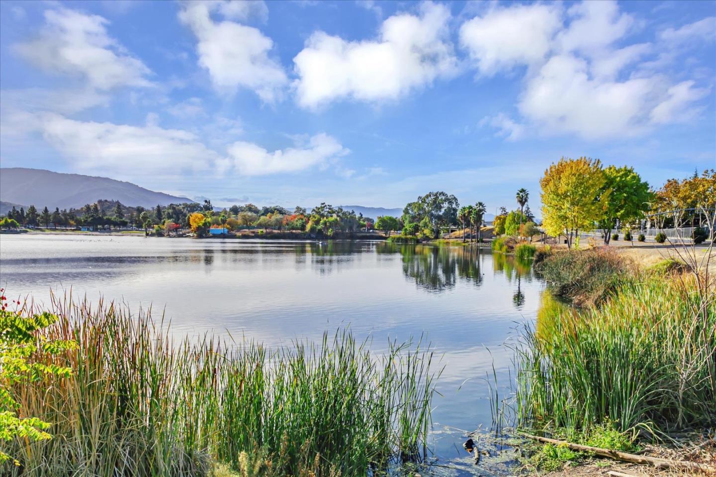 Detail Gallery Image 33 of 33 For 5973 Lake Almanor Dr, San Jose,  CA 95123 - 2 Beds | 1 Baths