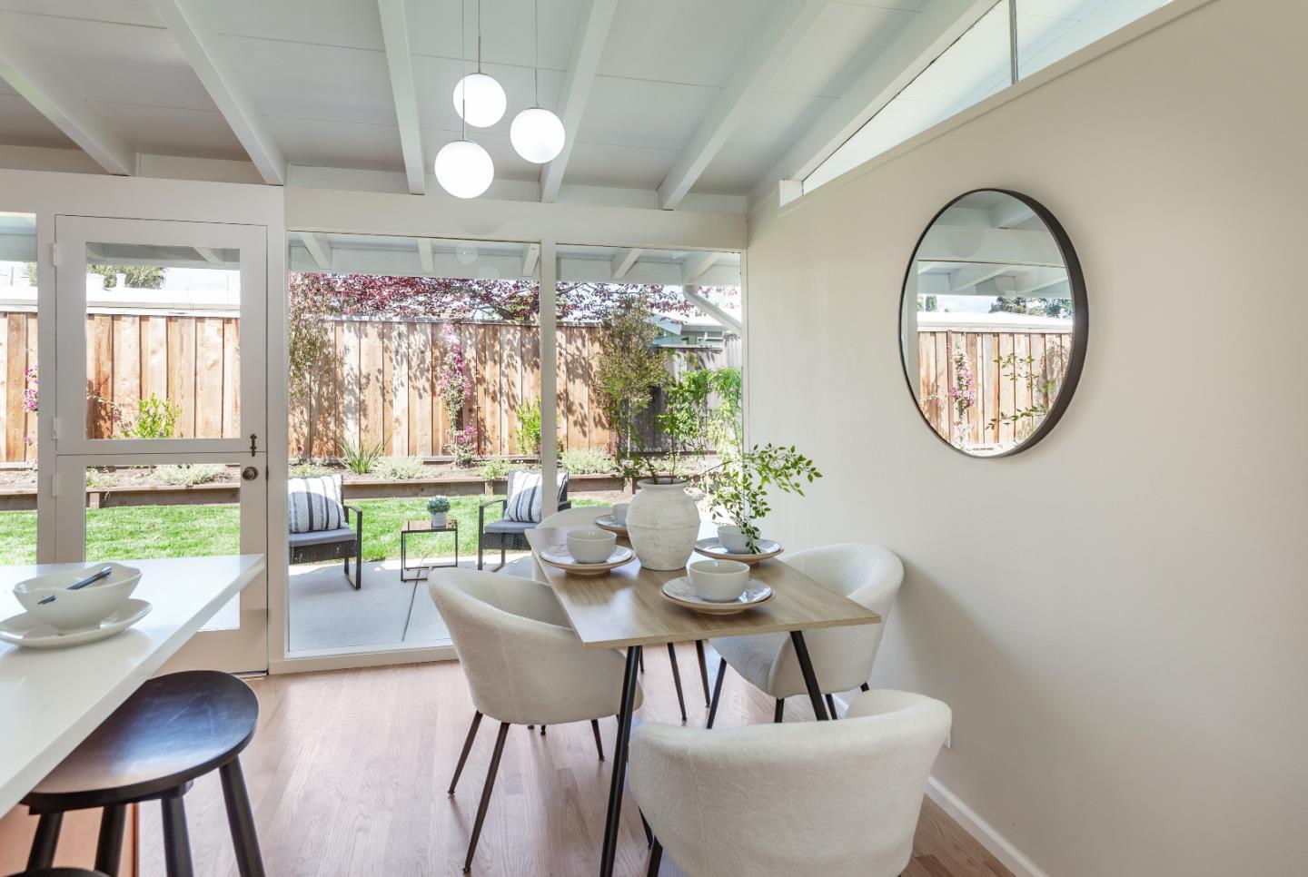 Detail Gallery Image 9 of 20 For 370 Drake Ct, Santa Clara,  CA 95051 - 3 Beds | 2 Baths