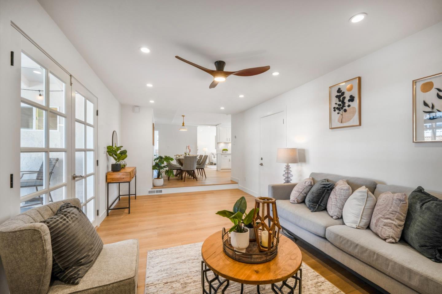 Detail Gallery Image 13 of 34 For 125 Foothill Ct, Morgan Hill,  CA 95037 - 4 Beds | 2 Baths