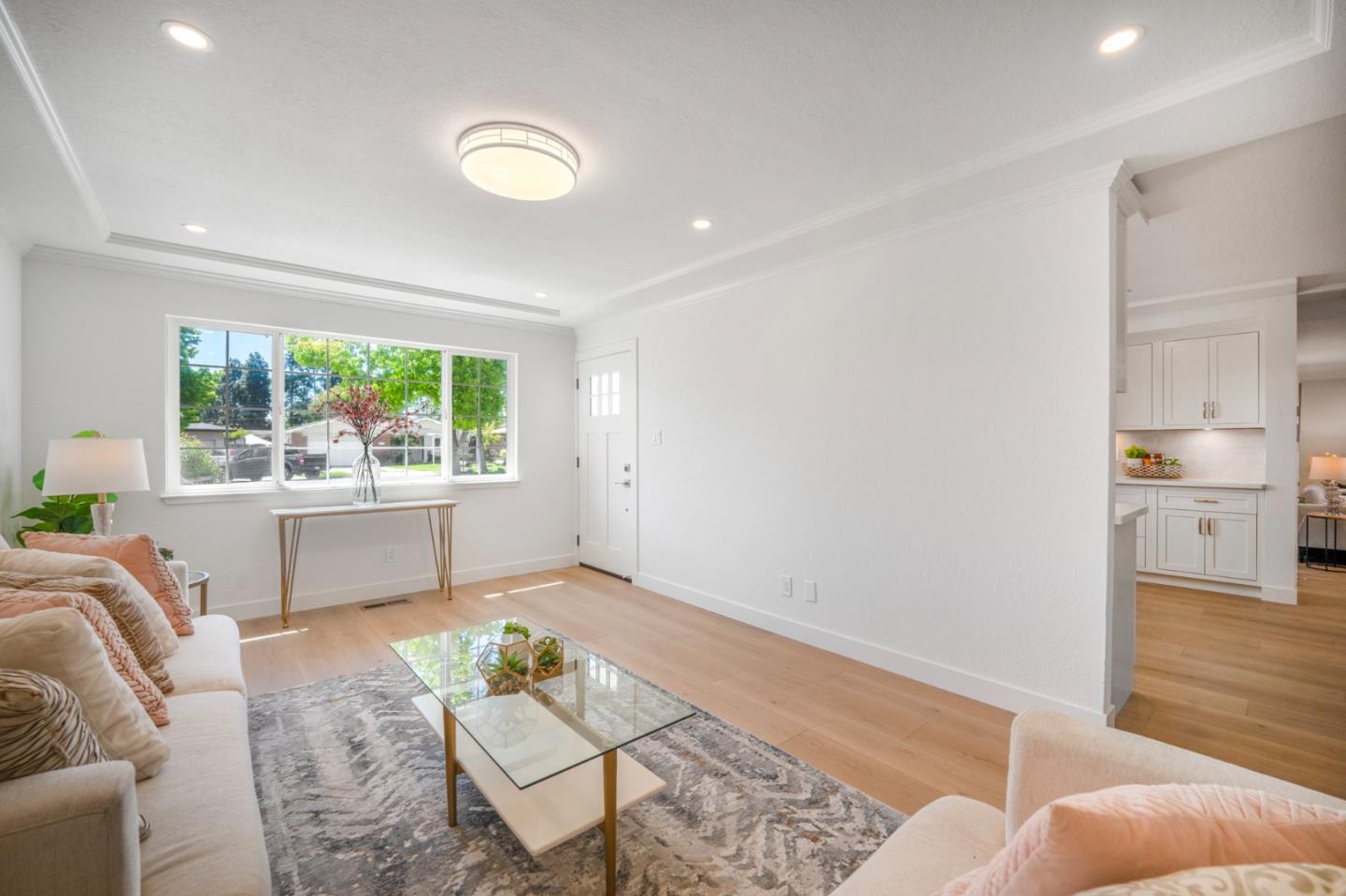 Detail Gallery Image 14 of 34 For 125 Foothill Ct, Morgan Hill,  CA 95037 - 4 Beds | 2 Baths
