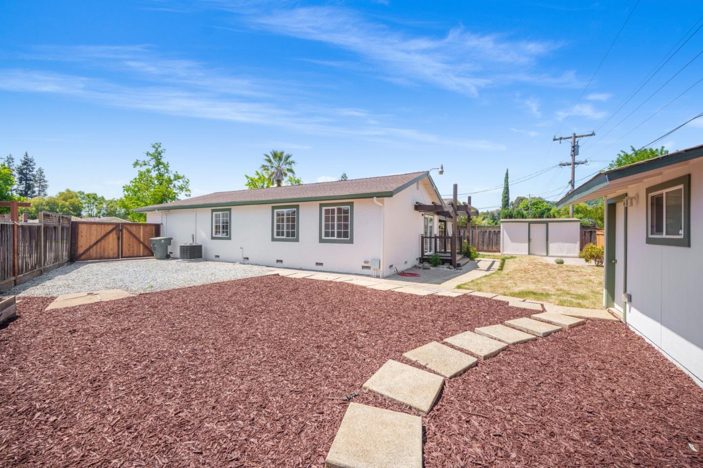 Detail Gallery Image 27 of 34 For 125 Foothill Ct, Morgan Hill,  CA 95037 - 4 Beds | 2 Baths