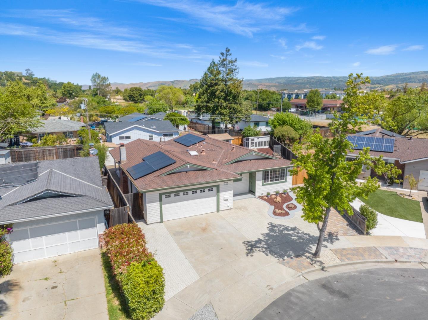 Detail Gallery Image 31 of 34 For 125 Foothill Ct, Morgan Hill,  CA 95037 - 4 Beds | 2 Baths