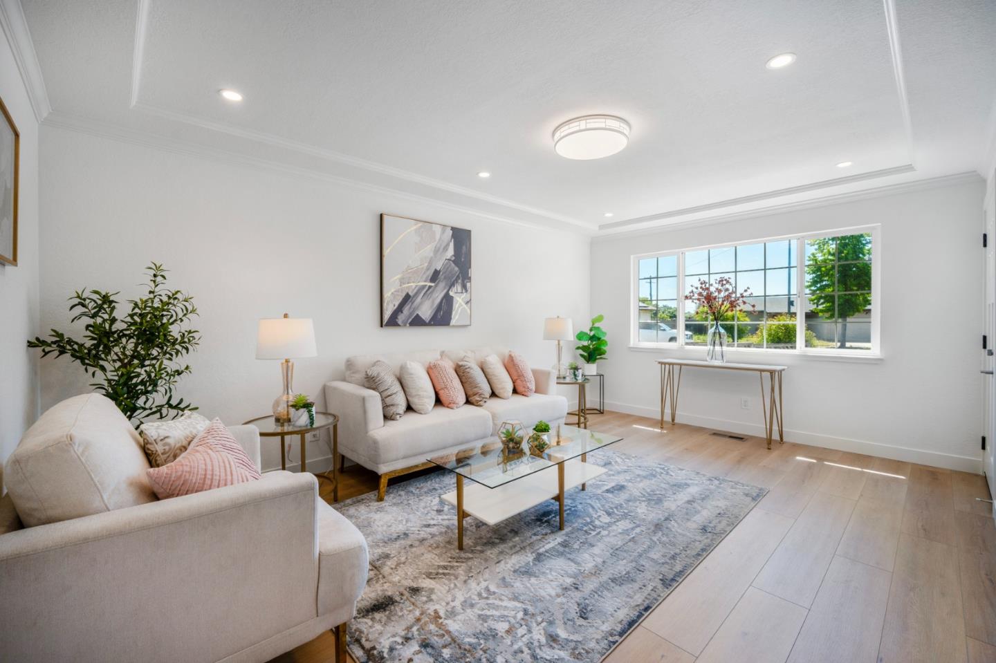 Detail Gallery Image 4 of 34 For 125 Foothill Ct, Morgan Hill,  CA 95037 - 4 Beds | 2 Baths