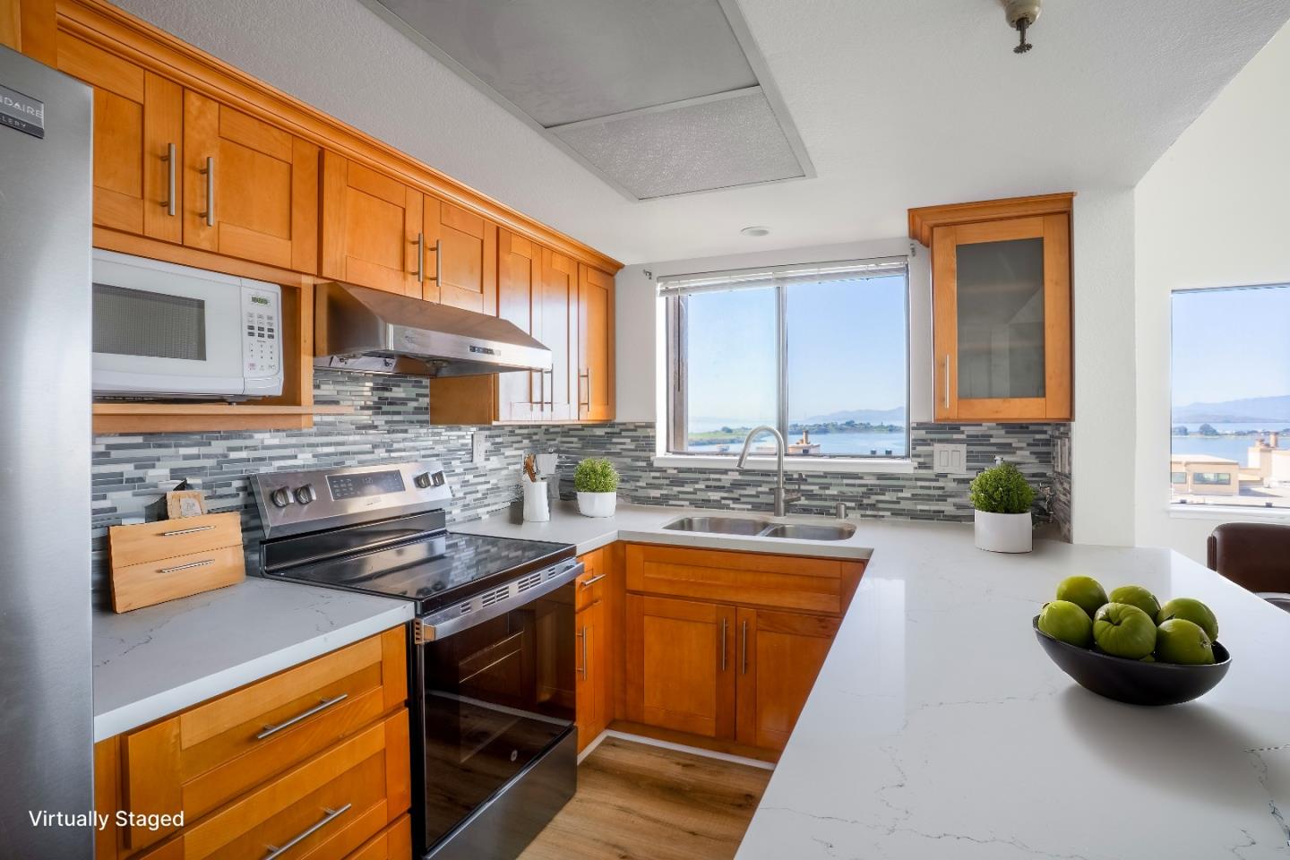 Detail Gallery Image 11 of 28 For 545 Pierce St #3301,  Albany,  CA 94706 - 2 Beds | 2 Baths
