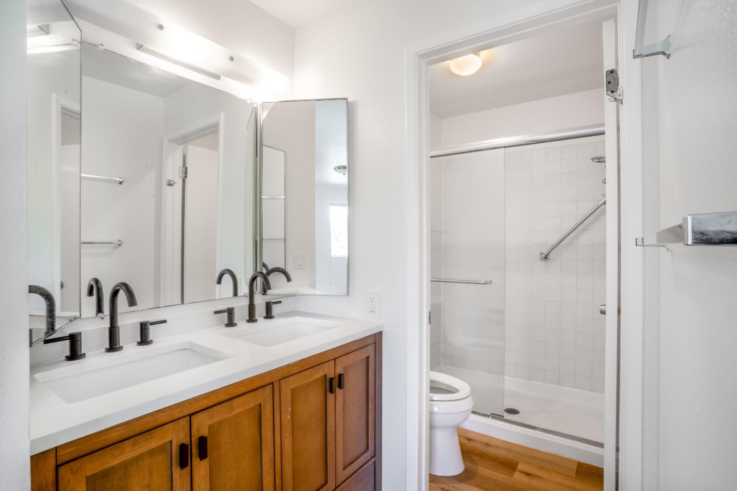 Detail Gallery Image 22 of 28 For 545 Pierce St #3301,  Albany,  CA 94706 - 2 Beds | 2 Baths