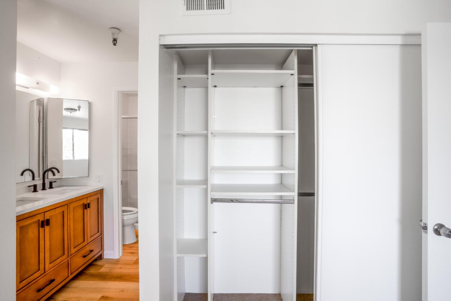 Detail Gallery Image 24 of 28 For 545 Pierce St #3301,  Albany,  CA 94706 - 2 Beds | 2 Baths