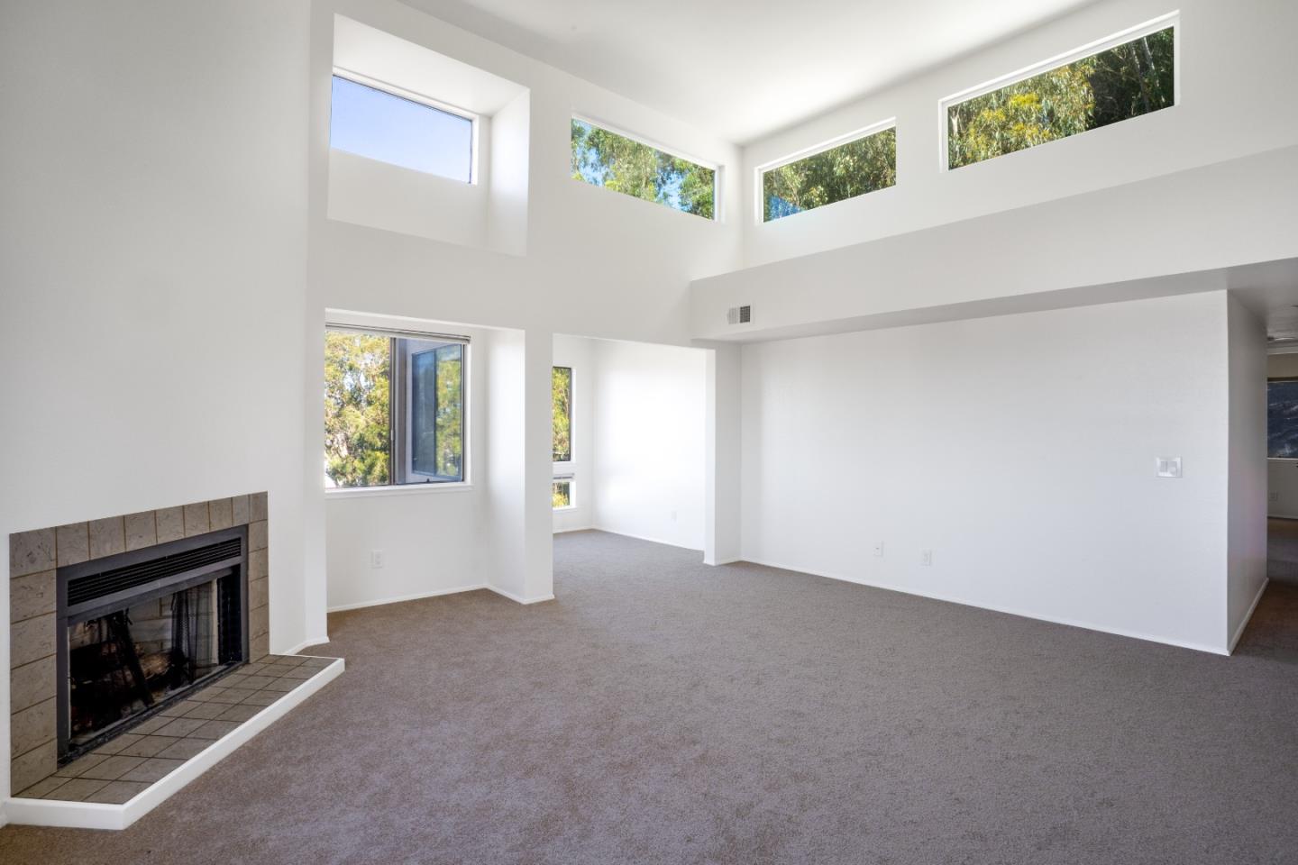 Detail Gallery Image 5 of 28 For 545 Pierce St #3301,  Albany,  CA 94706 - 2 Beds | 2 Baths