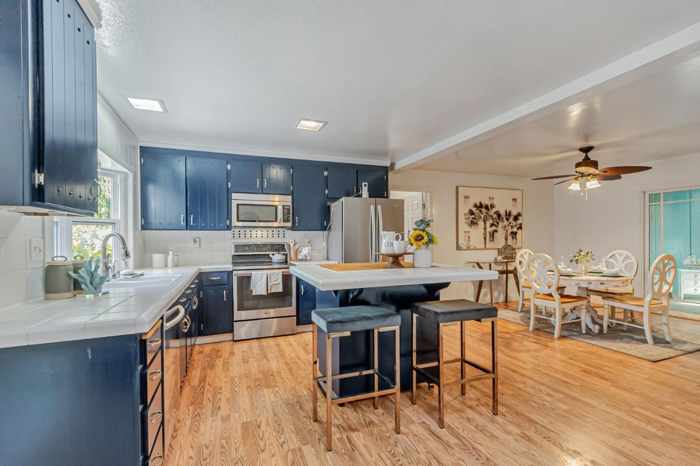 Detail Gallery Image 15 of 37 For 649 Del Roy Ct, Campbell,  CA 95008 - 3 Beds | 2 Baths