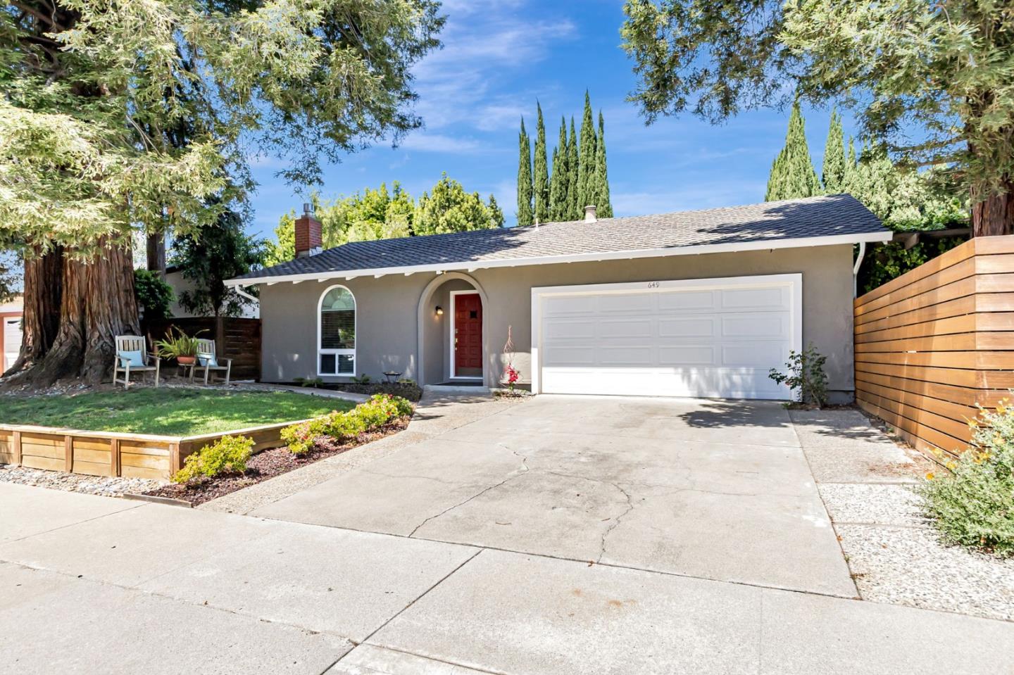 Detail Gallery Image 2 of 37 For 649 Del Roy Ct, Campbell,  CA 95008 - 3 Beds | 2 Baths