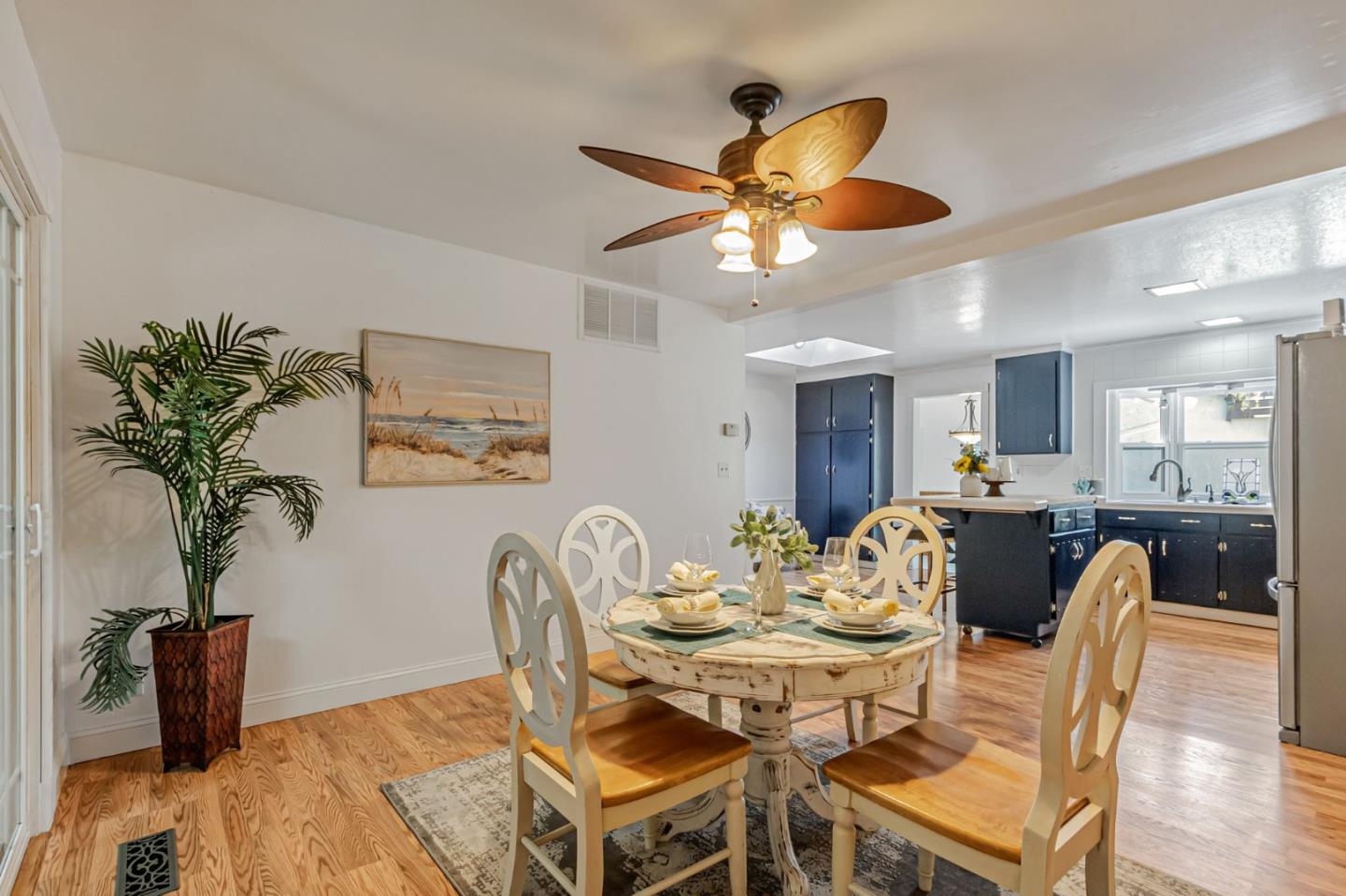 Detail Gallery Image 20 of 37 For 649 Del Roy Ct, Campbell,  CA 95008 - 3 Beds | 2 Baths