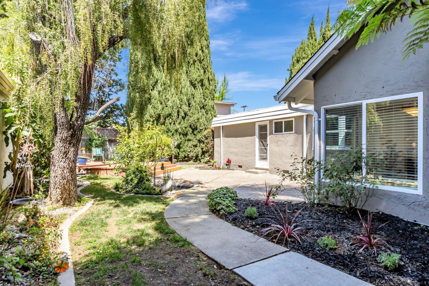Detail Gallery Image 35 of 37 For 649 Del Roy Ct, Campbell,  CA 95008 - 3 Beds | 2 Baths