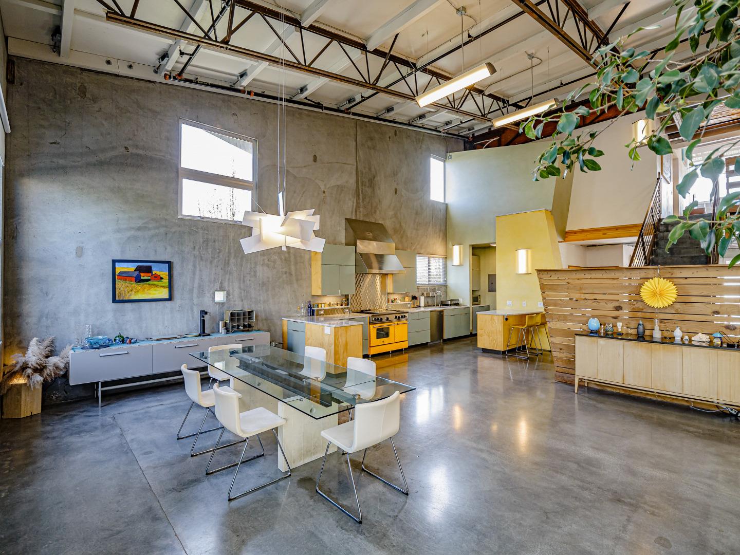 Detail Gallery Image 15 of 69 For 100 High Rd #100 AND 102,  Santa Cruz,  CA 95060 - 3 Beds | 3 Baths