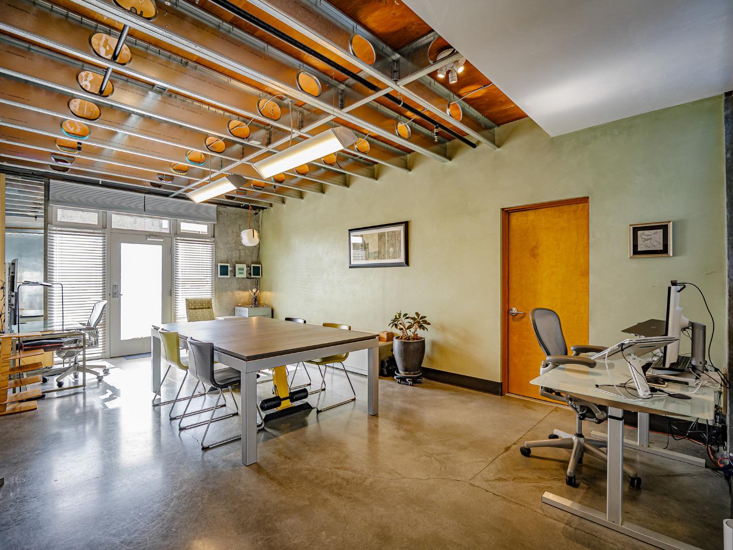 Detail Gallery Image 31 of 69 For 100 High Rd #100 AND 102,  Santa Cruz,  CA 95060 - 3 Beds | 3 Baths