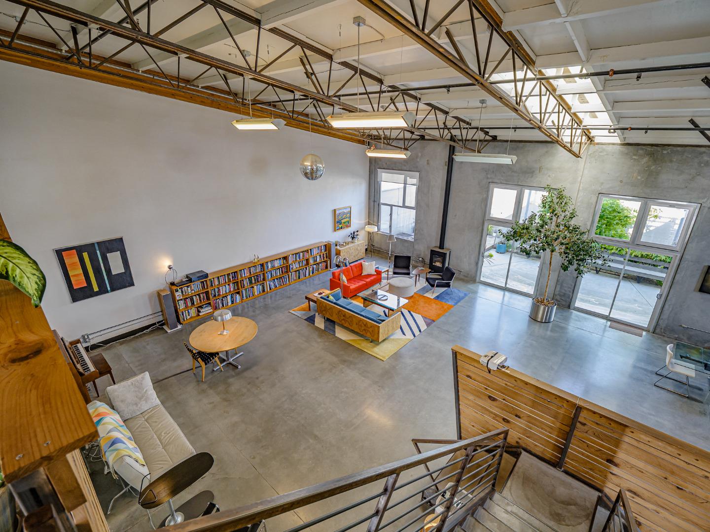 Detail Gallery Image 4 of 69 For 100 High Rd #100 AND 102,  Santa Cruz,  CA 95060 - 3 Beds | 3 Baths