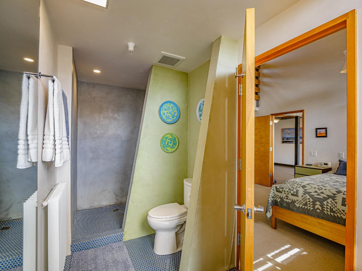 Detail Gallery Image 42 of 69 For 100 High Rd #100 AND 102,  Santa Cruz,  CA 95060 - 3 Beds | 3 Baths