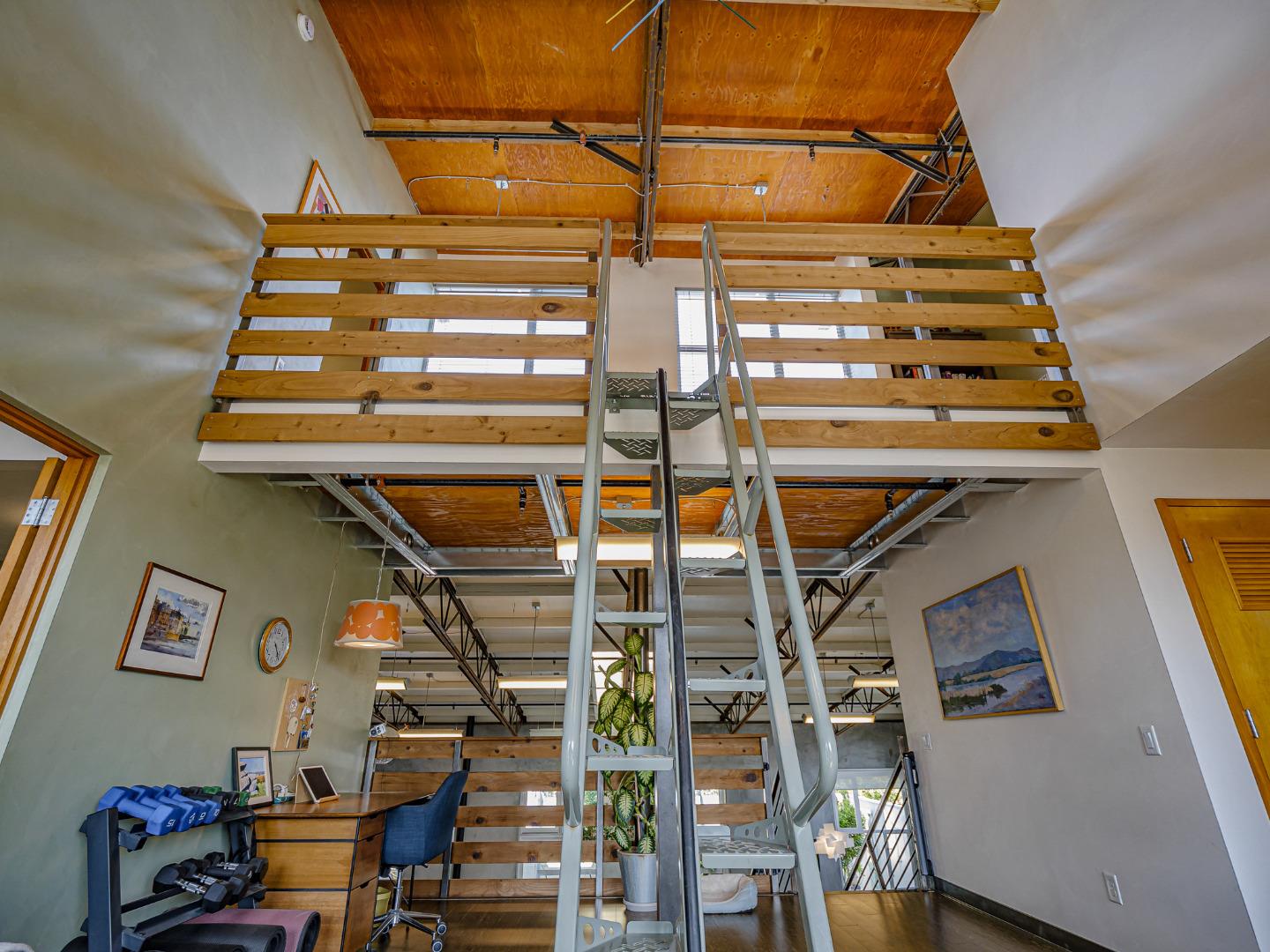 Detail Gallery Image 49 of 69 For 100 High Rd #100 AND 102,  Santa Cruz,  CA 95060 - 3 Beds | 3 Baths