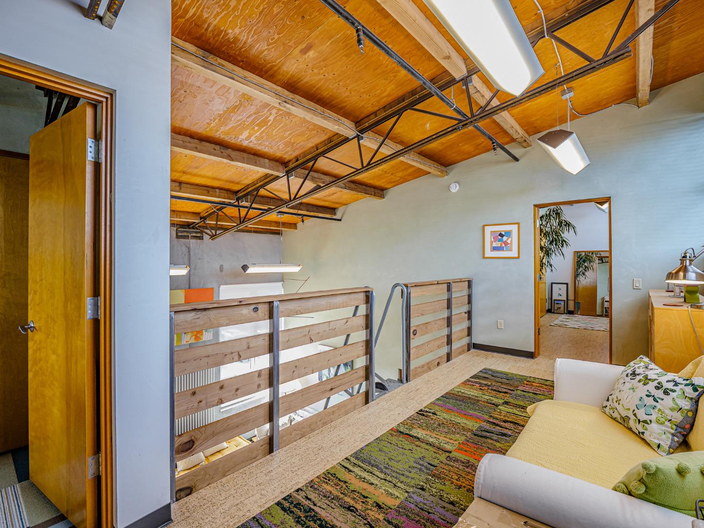 Detail Gallery Image 50 of 69 For 100 High Rd #100 AND 102,  Santa Cruz,  CA 95060 - 3 Beds | 3 Baths