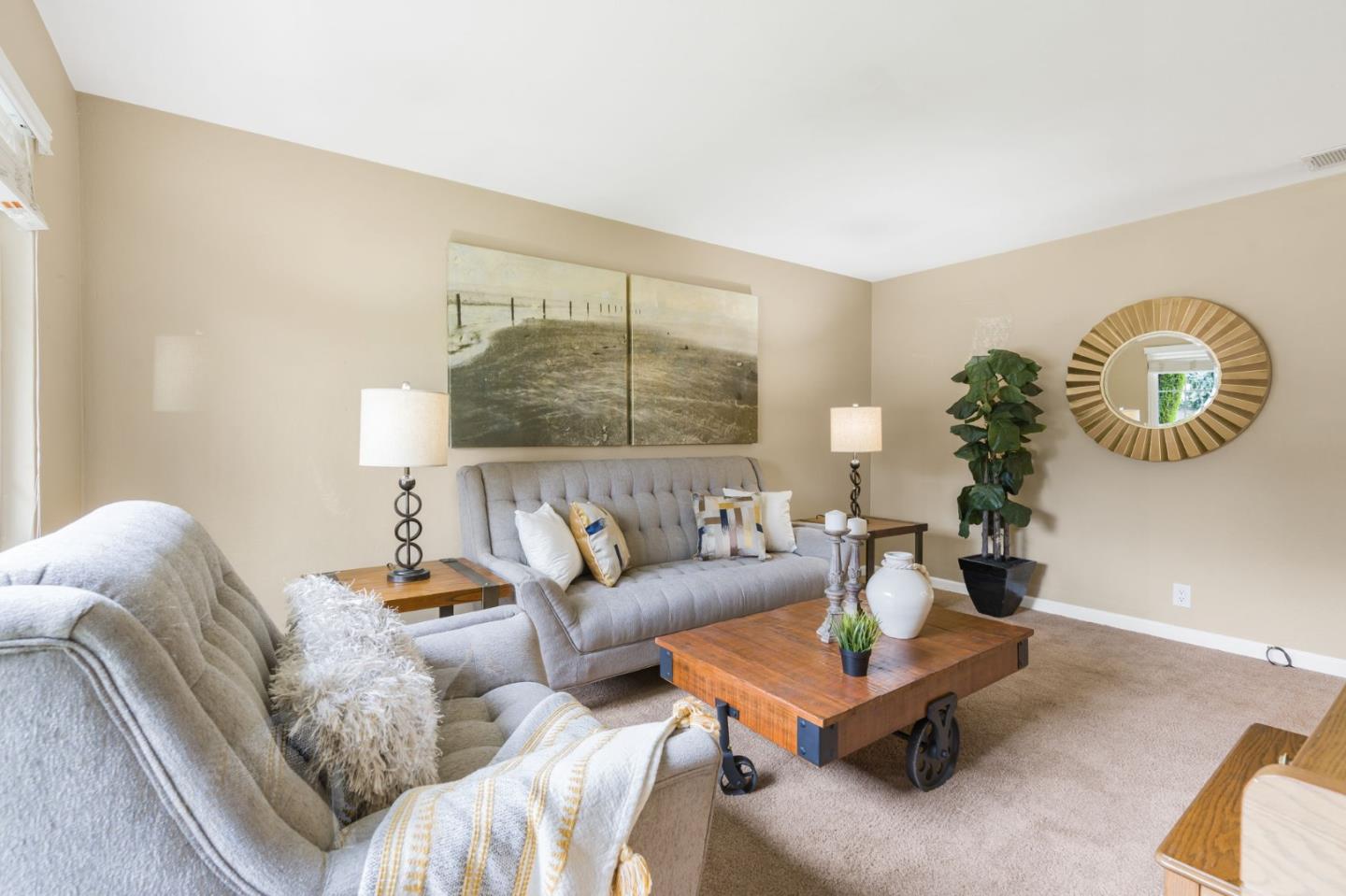 Detail Gallery Image 3 of 30 For 1321 Soto Ct, San Jose,  CA 95121 - 4 Beds | 2 Baths