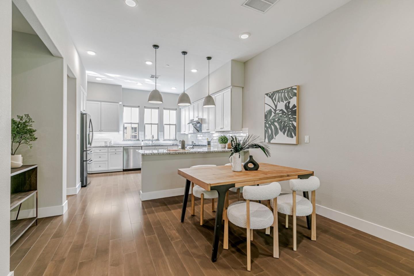Detail Gallery Image 13 of 39 For 138 Saratoga Ave #7,  Santa Clara,  CA 95051 - 3 Beds | 2/1 Baths