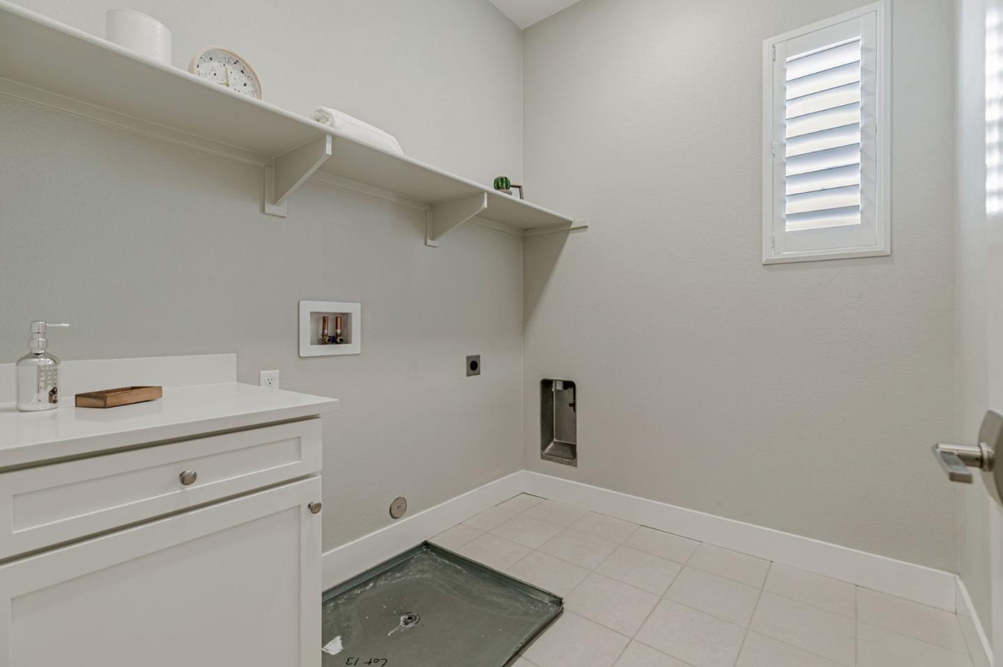 Detail Gallery Image 15 of 39 For 138 Saratoga Ave #7,  Santa Clara,  CA 95051 - 3 Beds | 2/1 Baths