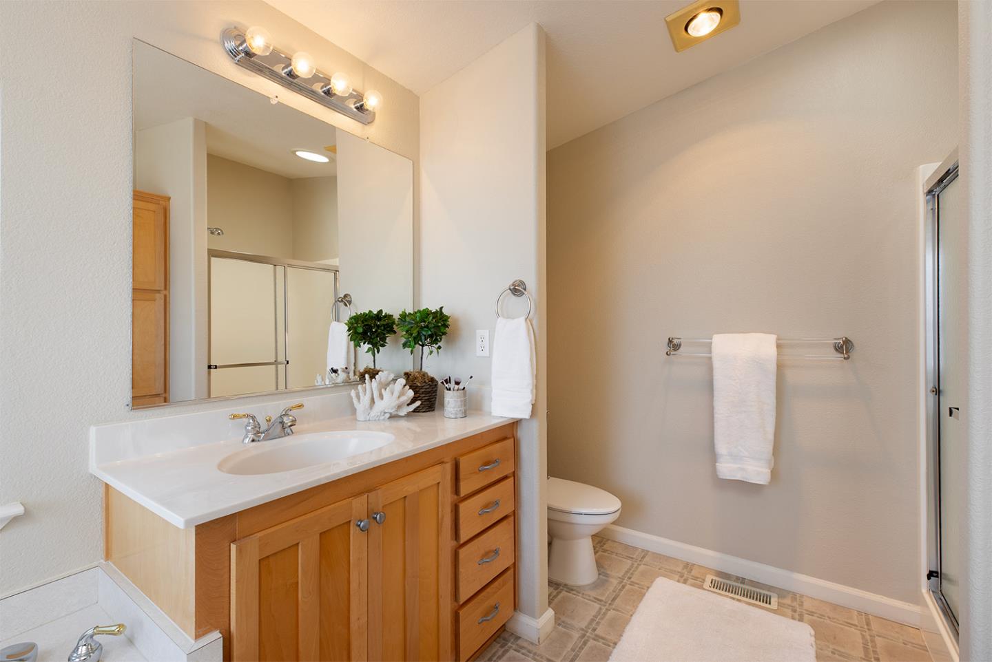Detail Gallery Image 19 of 46 For 2395 Delaware Ave #179,  Santa Cruz,  CA 95060 - 3 Beds | 2 Baths