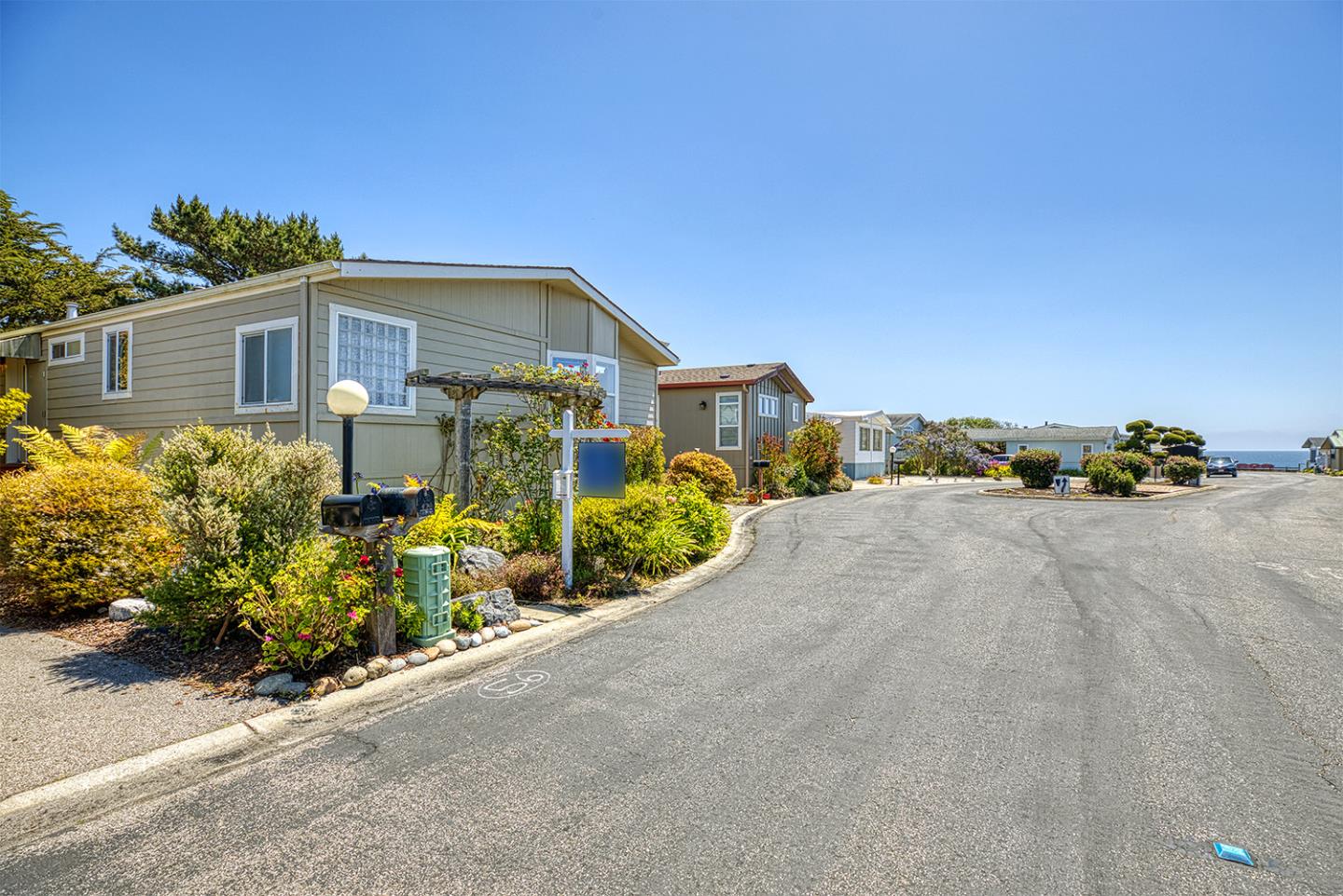 Detail Gallery Image 5 of 46 For 2395 Delaware Ave #179,  Santa Cruz,  CA 95060 - 3 Beds | 2 Baths