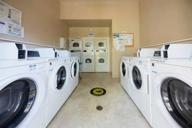 Detail Gallery Image 15 of 23 For 247 Boardwalk Ave #E,  San Bruno,  CA 94066 - 1 Beds | 1 Baths