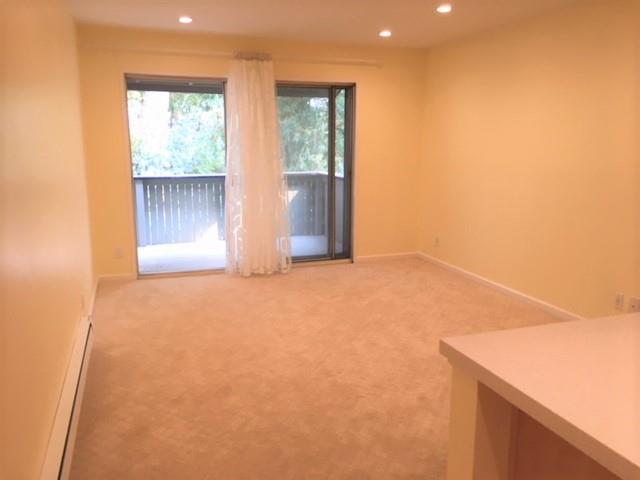 Detail Gallery Image 6 of 23 For 247 Boardwalk Ave #E,  San Bruno,  CA 94066 - 1 Beds | 1 Baths