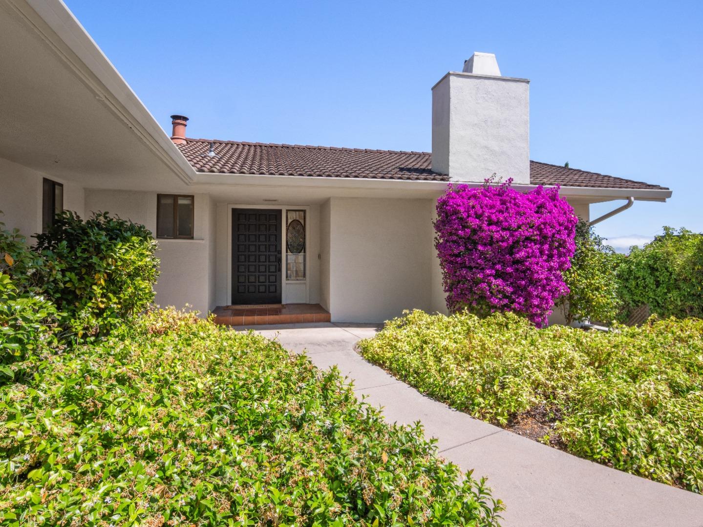 Detail Gallery Image 10 of 87 For 209 Calcita Dr, Santa Cruz,  CA 95060 - 4 Beds | 3/1 Baths