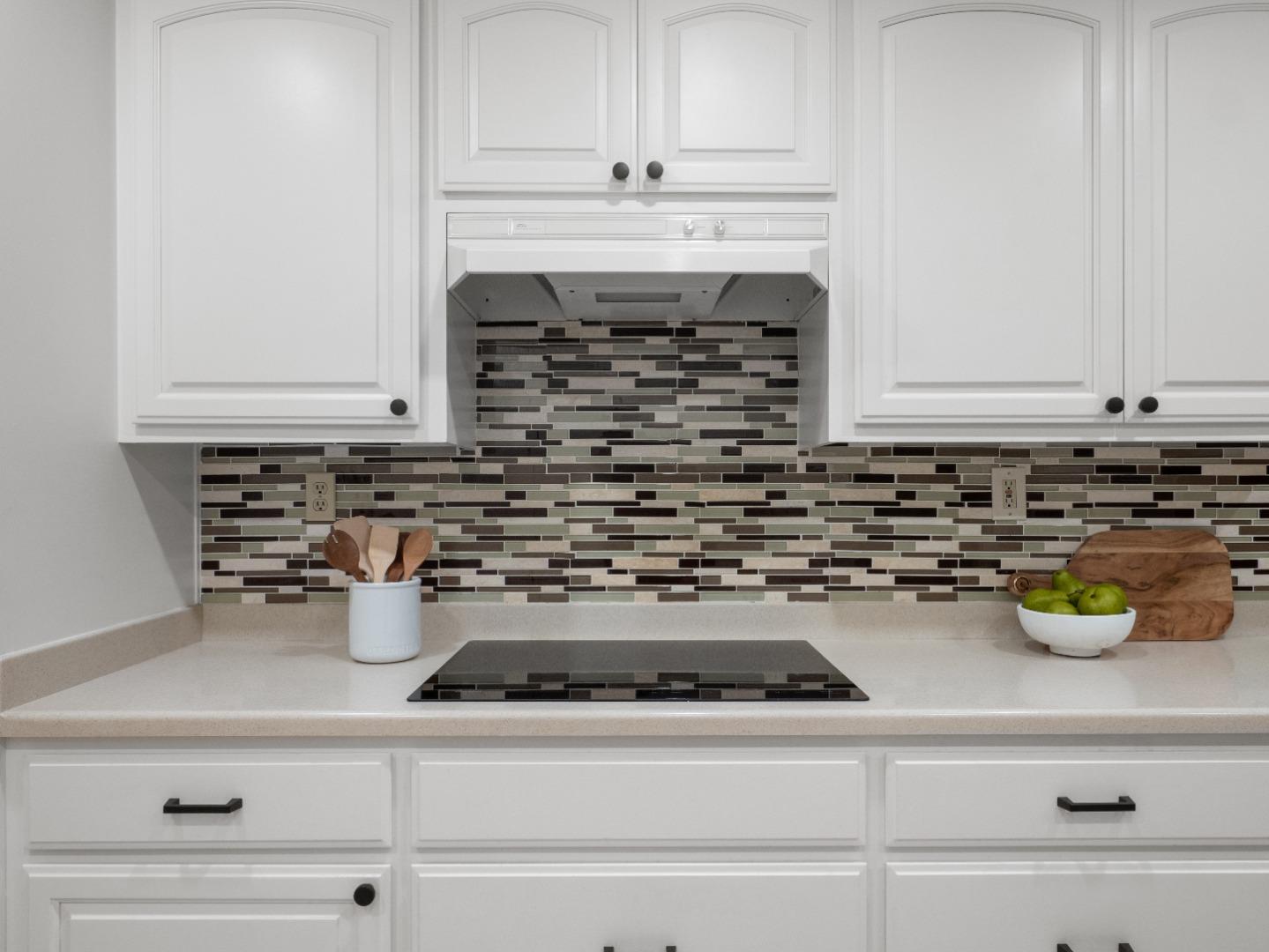 Detail Gallery Image 15 of 87 For 209 Calcita Dr, Santa Cruz,  CA 95060 - 4 Beds | 3/1 Baths