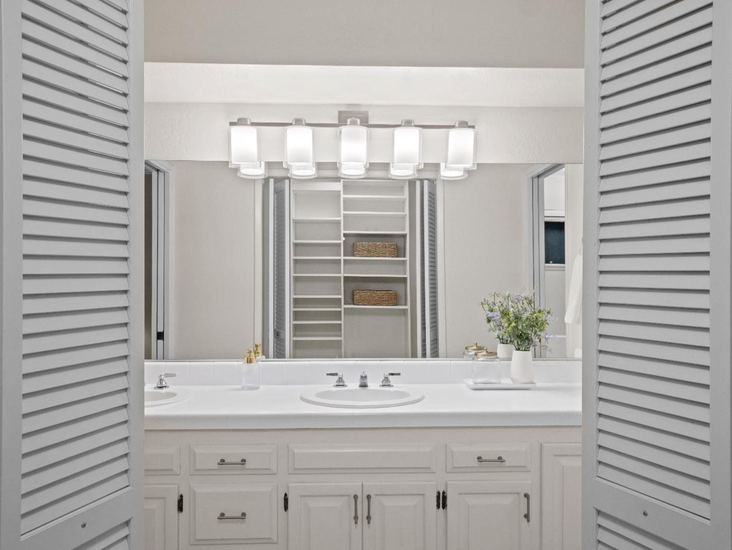 Detail Gallery Image 50 of 87 For 209 Calcita Dr, Santa Cruz,  CA 95060 - 4 Beds | 3/1 Baths